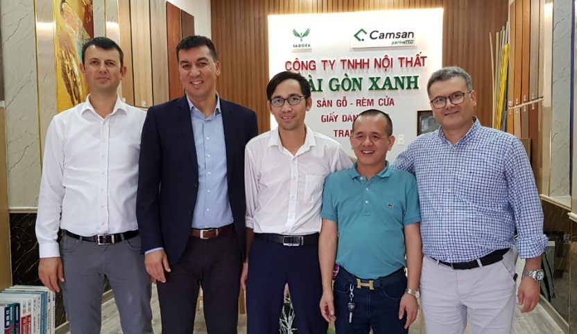 Làm việc cùng đại diện hãng Camsan Parkelam
